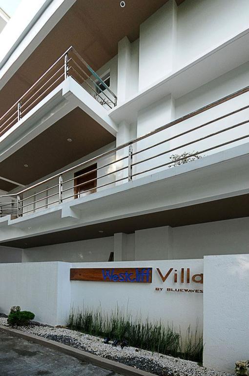 Bluewaves Westcliff Villa Balabag  Eksteriør bilde