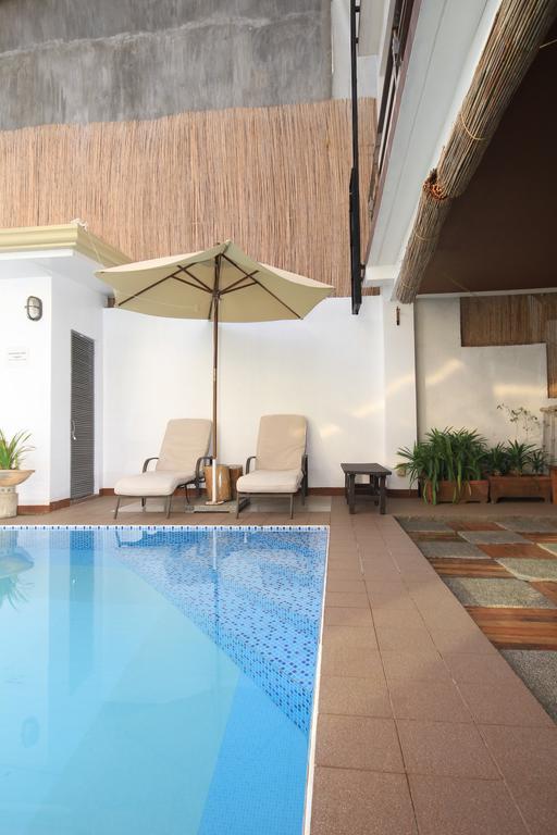 Bluewaves Westcliff Villa Balabag  Eksteriør bilde